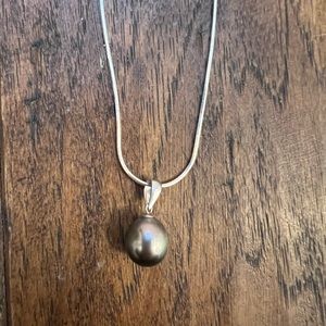 Black Pearl Necklace with Silver Chain